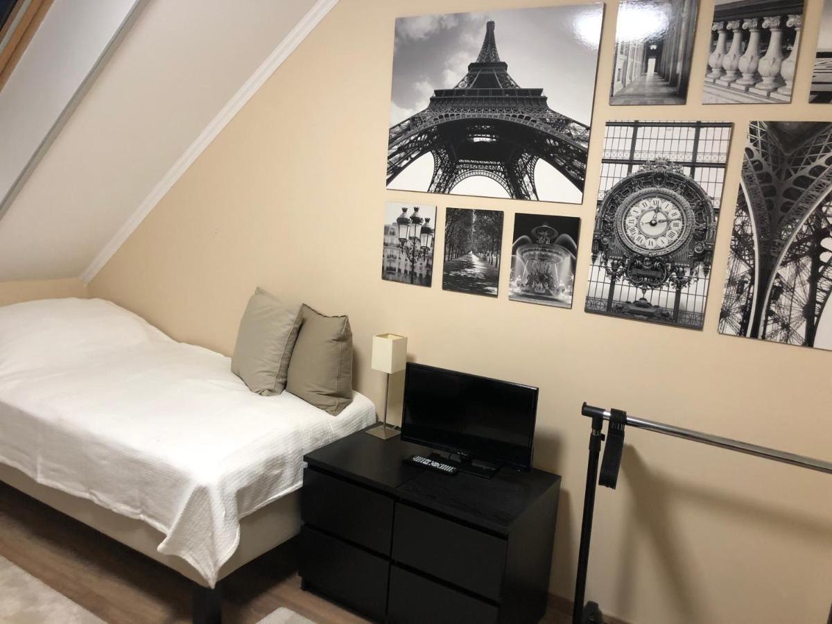 Galeria Apartmanhaz เคสเท ภายนอก รูปภาพ